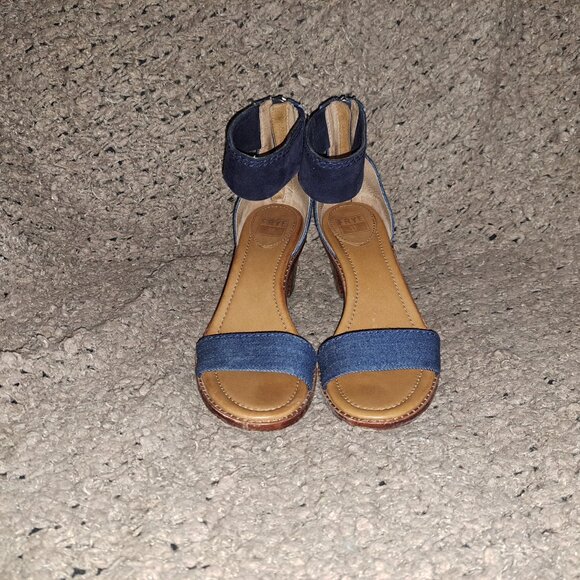 FRYE-Brielle-Denim-Back Zip-Suede Ankle Strap-Block Heel-Sz 6.5-Excellent - Picture 3 of 8